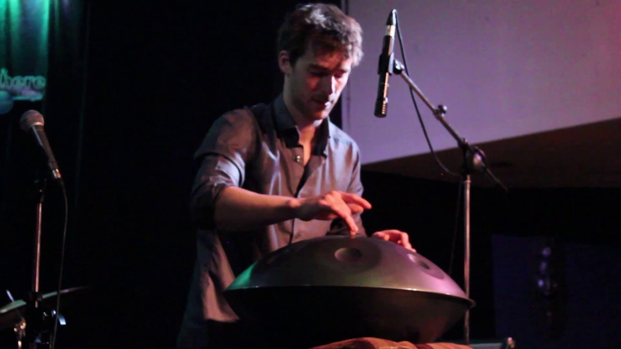 Tom Vaylo Handpan Live at Blues Sphere - Free Clouds