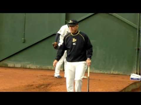 オリックス　中山慎也　ブルペン　西本投手コーチ