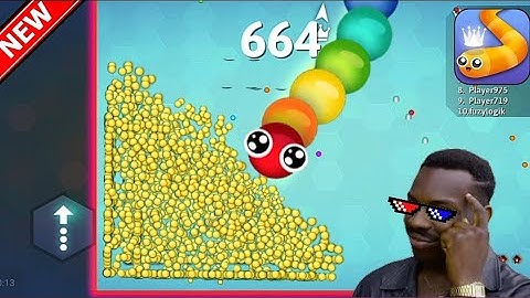 I FIND HUGE SCORE BUNDLE IN THE MAP CORNER! Epic Snakeio Gameplay