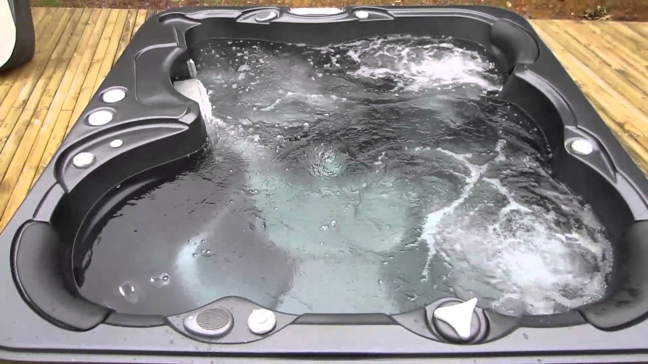 The Countesa Balboa Hot Tub In Midnight Grey
