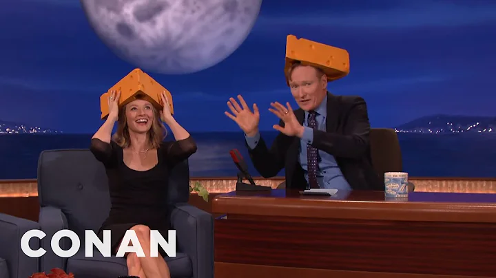 Jodie Foster Is A Passionate Green Bay Packers Fan...