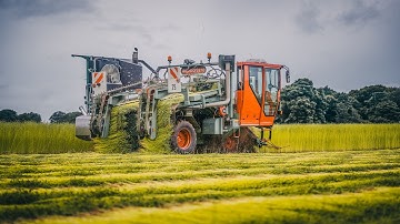 Depoortere Flax Pulling Machine working in Scotland.