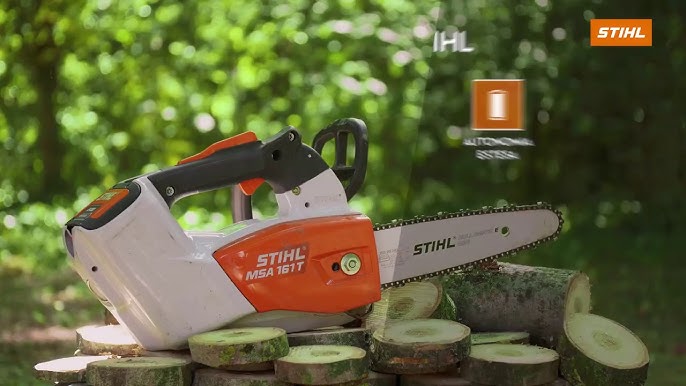 Per lavori di manutenzione professionale dell'albero  Perciò motosega a  batteria STIHL MSA 220 TC-O 