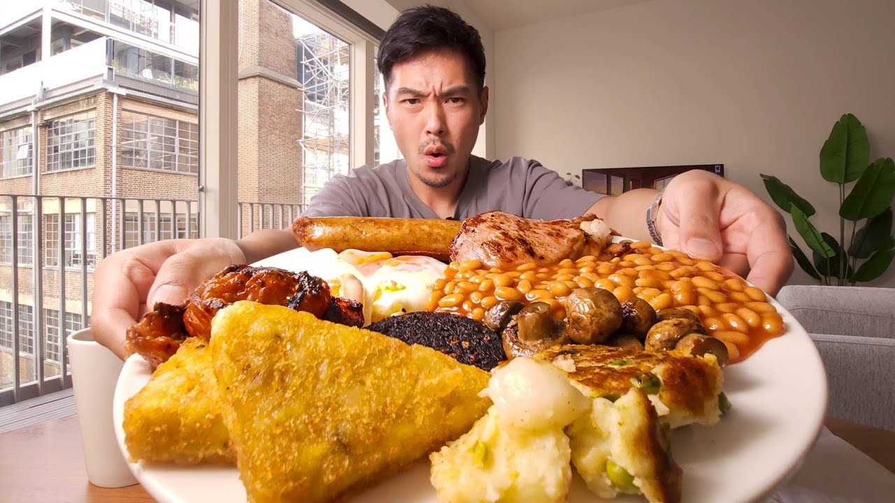 Eating My First Full English Breakfast!!!