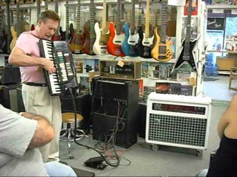 Robert Lyle jammin' on the Cordovox Super V Accord...