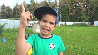 A collection of videos for children, where Andrey repairs the children&#39;s ATV and helps the racer.