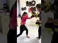 【空手歴19年】女子のミット打ちの迫力がヤバい