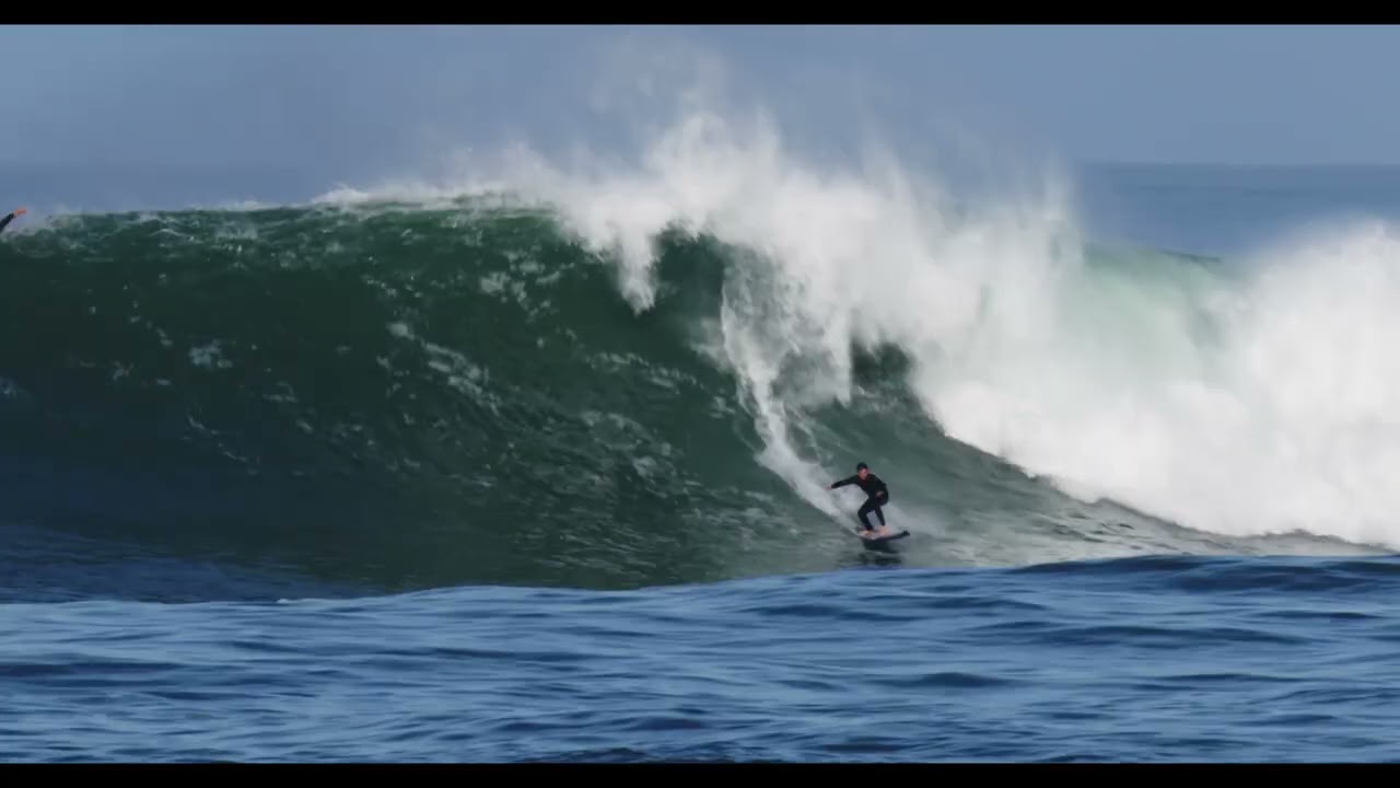 Parlementia 9 Nov 2025  grosses belles vagues, big wave. Euskal Herria