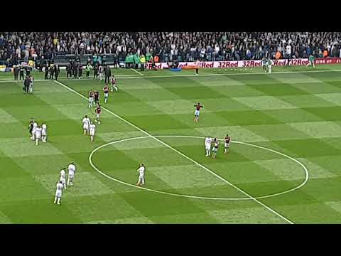 Leeds United v Aston Villa 28/04/19 - Marcelo Bielsa gives fair play goal gift
