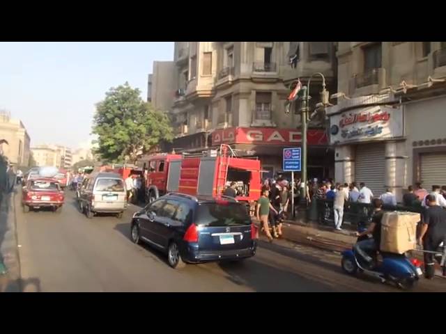 #شاهد .. تغطية مصورة لحريق عقار بشارع الازهر #مصر