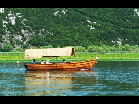 Круиз по Скадарскому озеру в Черногории. Cruise on Lake Skadar in Montenegro