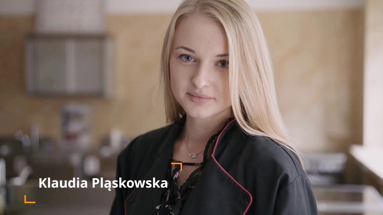 Czołówka ZSCKR w Powierciu - klasa gastronomiczna 2020