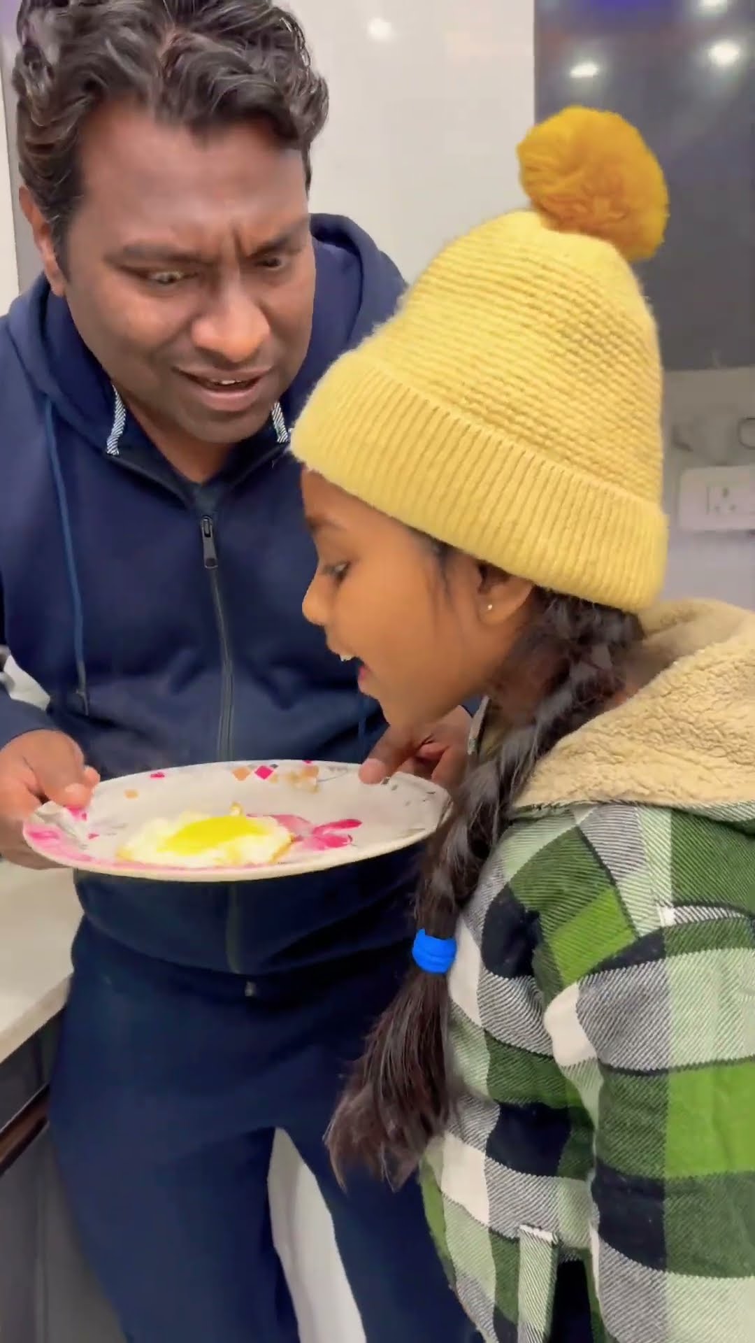 First time papa making half fry ✌? #family #love #papa #avanishkumarverma