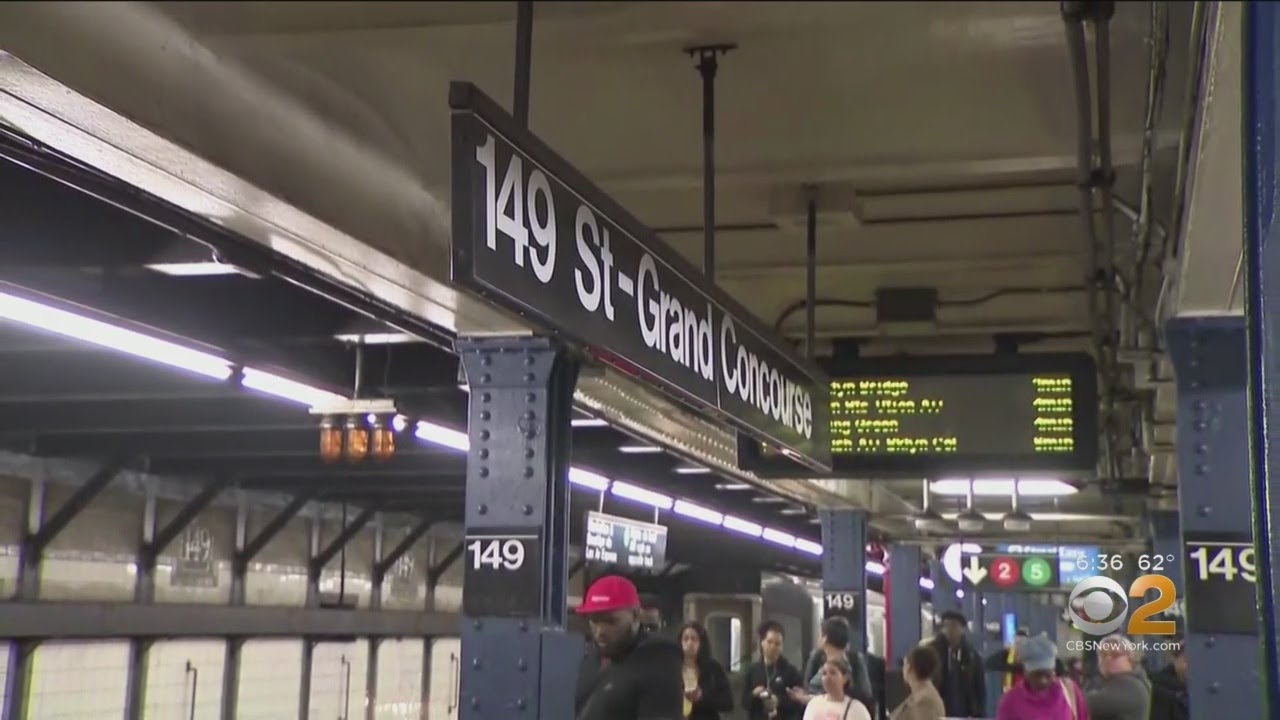 MTA Subway Conductor Stabbed On Train In The Bronx - YouTube