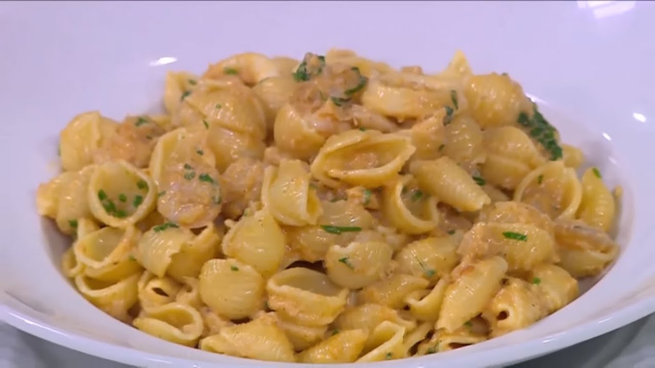 مكرونة سي فود بالبينك صوص | سالي فؤاد