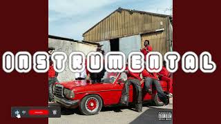 Famous Pluto · Muyeez - Group Chat (Instrumental)