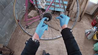 Removing a 54 Year Old Freewheel From a Campagnolo Hub, Expecting the Worst..