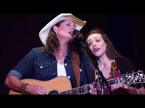 Terri Clark "Delta Dawn" Live in Laughlin, NV, 3/4/17