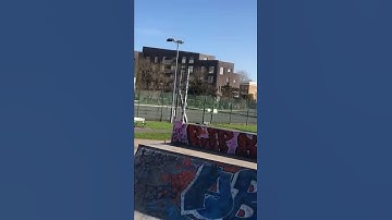 Arrma outcast 8s exb skatepark bash #shorts #rc #arrma #jumps #outcast #8s #send