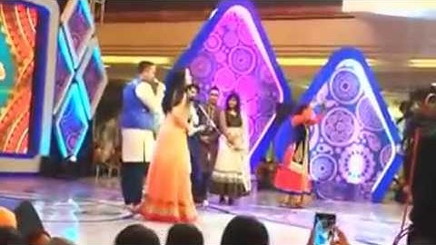 Keren Fildan Unjuk Skill di Depan Artis India