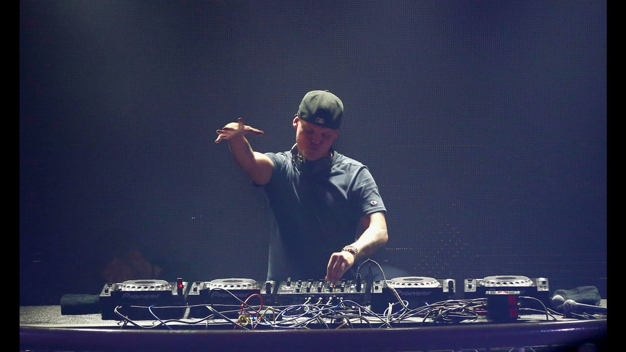 Avicii & Elle King - Mean World [Full Remake]