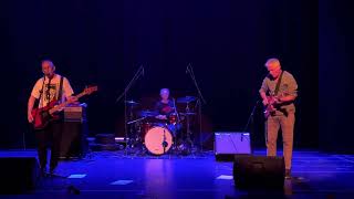 Codeine Barely Real en vivo live Centro Cultural San Ginés 08 10 2025 Santiago Chile