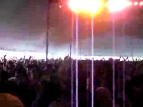 DJ AM Playing Sex On Fire (Richard Sharkey \u0026 Peter Sar Remix) @ BFD Festival 2009