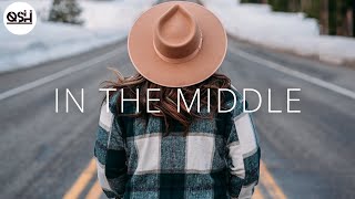 ARMNHMR - In The Middle (feat. Britt Lari)