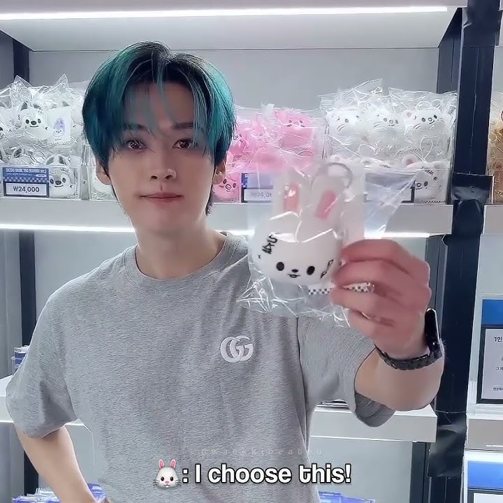 Not HAN being a bossy Girlfriend LOL 😂😂