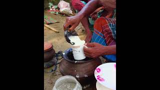 মাটির হাড়িতে খাটি মহিষের দুধের দই, নঈমমিয়ার বাজার বকশিগঞ্জ, জামালপুর