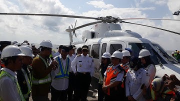 Menteri Perhubungan Budi Karya bersama Dirut PT Pelindo IV DR.Farid Padang Meninjau Makassar NewPort