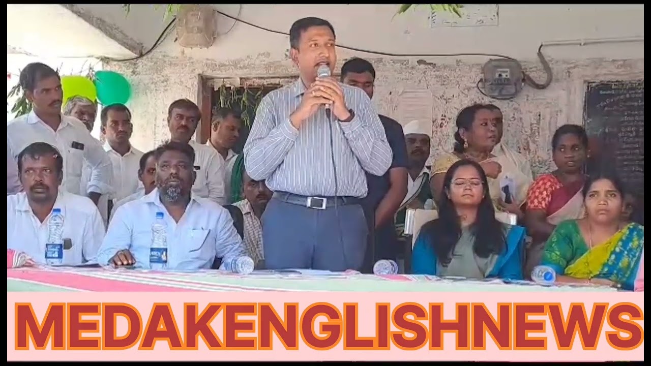 Medak English News:District Collector Rajarshi Shah speaking in Yelupet village of Tekmal mandal of