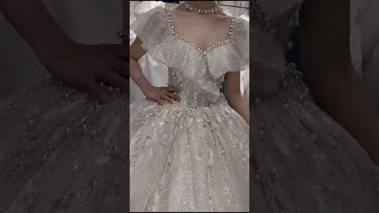 Define this dress in one word 😍