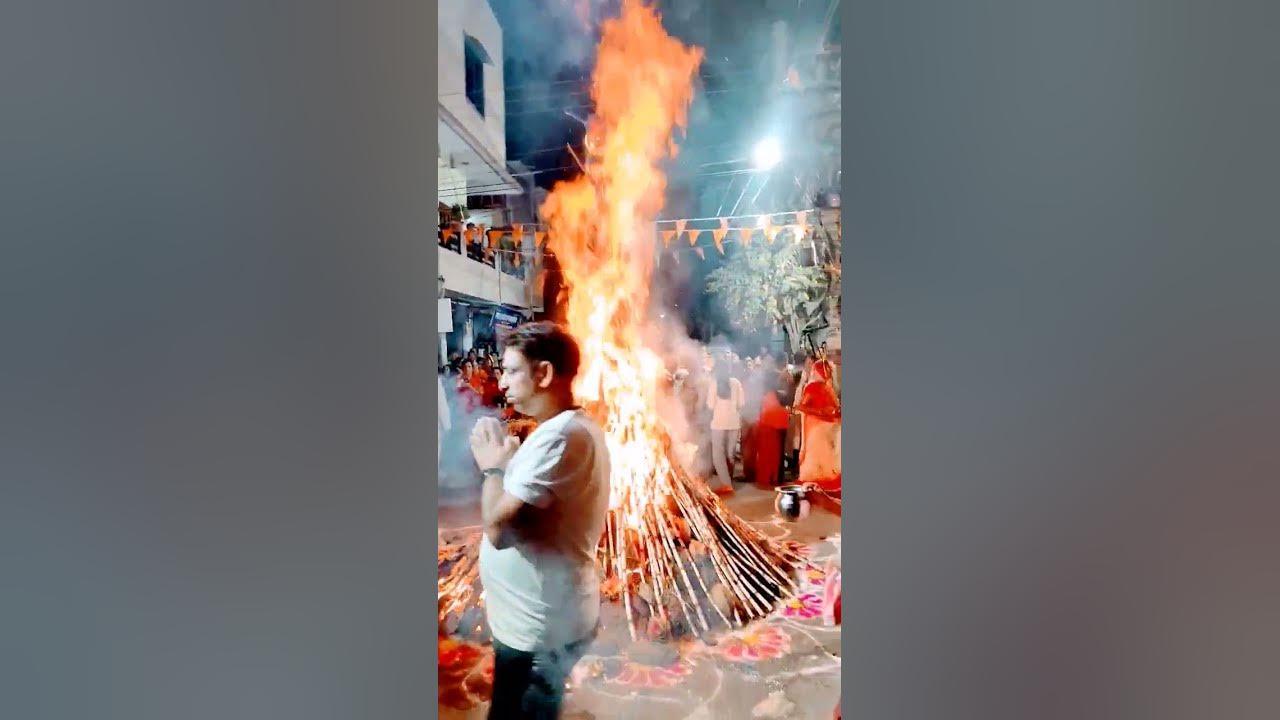 holi status attitude