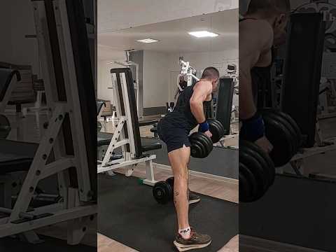 Широкая, сильная спина! жду зарубы! #shorts #fitness #gym #bodybuilding #бицепс строгий атлет