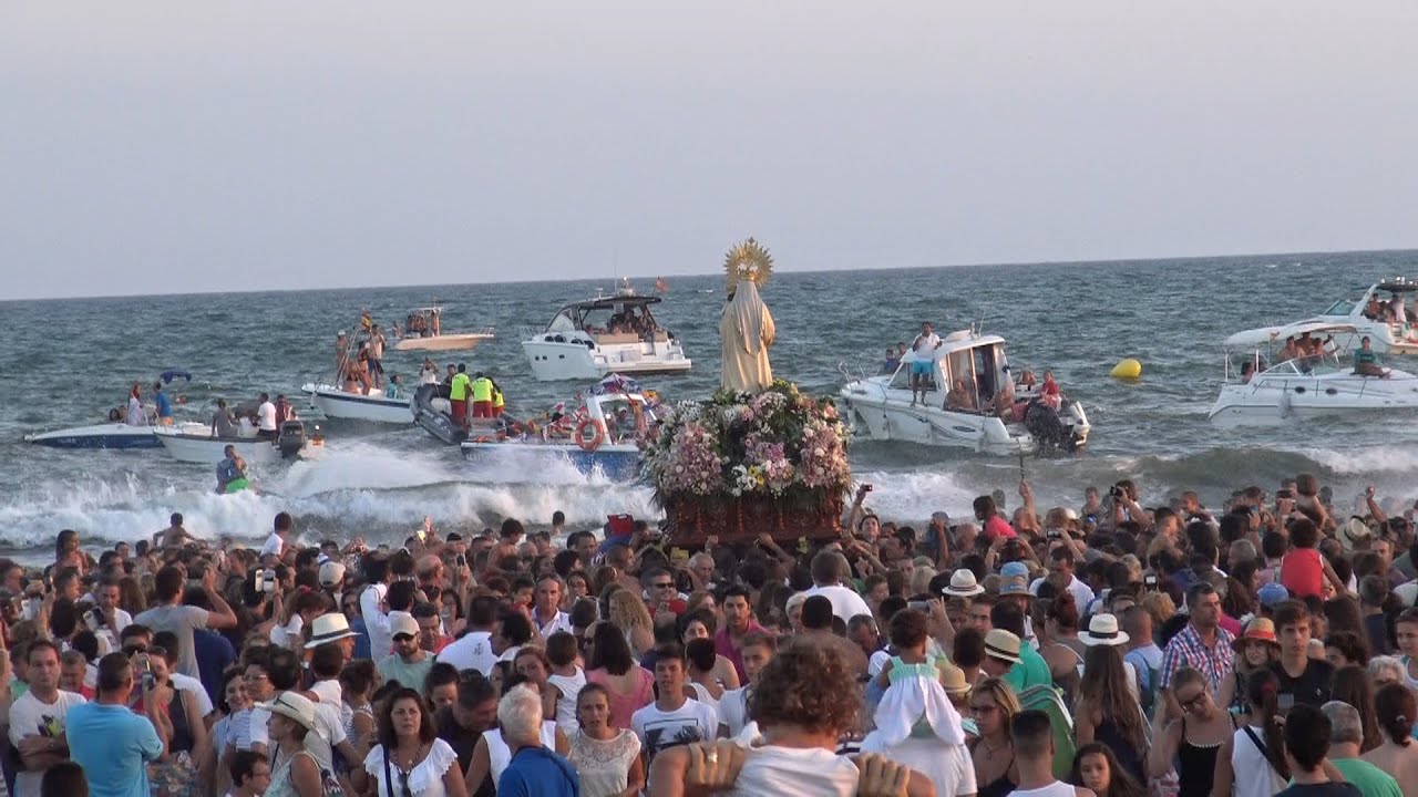 Resultado de imagen de virgen del carmen en el agua punta umbria