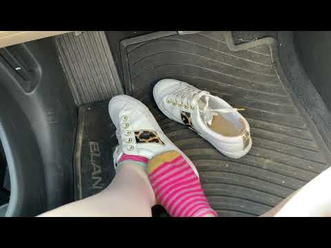 Lilly Pulitzer Shoeplay In A Checkers Parking Lot [I Got Hungry]