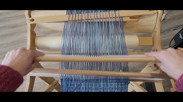 Plain weave with 2 heddles