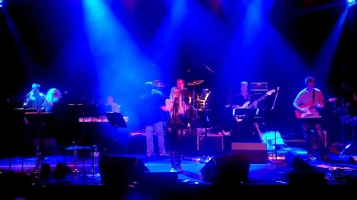 Lon Bronson Band - "Femme Fatale" ft Nina DiGregorio