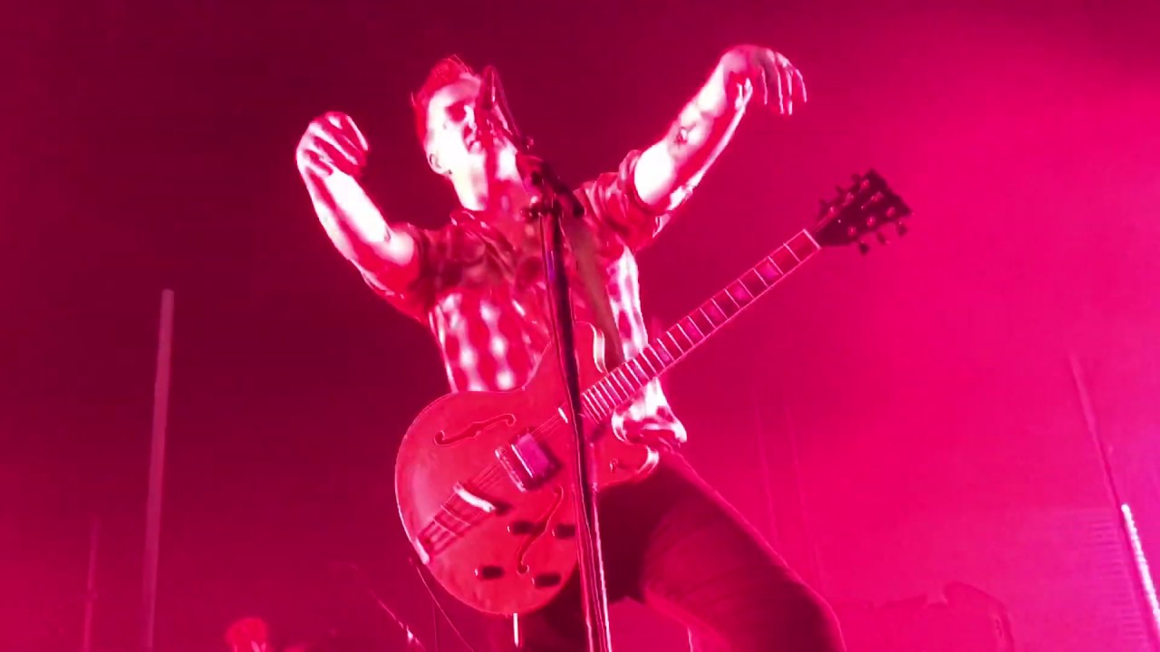 Queens of the Stone Age Domesticated Animals [Live at Shinkiba Studio