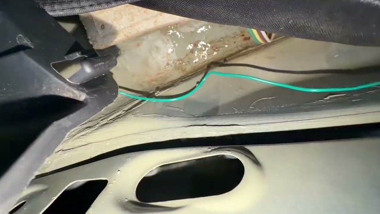 2019 Toyota RAV4 rear trunk water leak intrusion and body damage