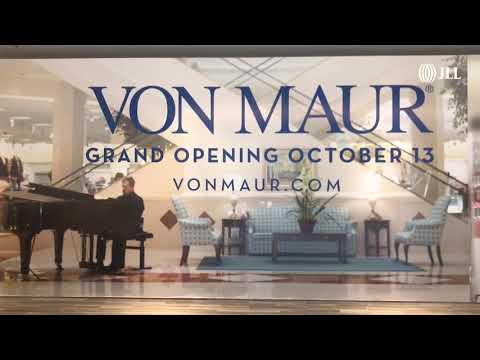 Photos: Von Maur preps for opening