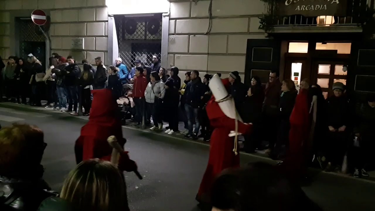 Processione Rossa del Venerdì Santo - Piano di Sorrento (NA)