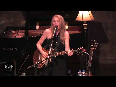 Mary Fahl "Ben Aindi Habibi" (Mozarabic) @ Eddie Owen Presents