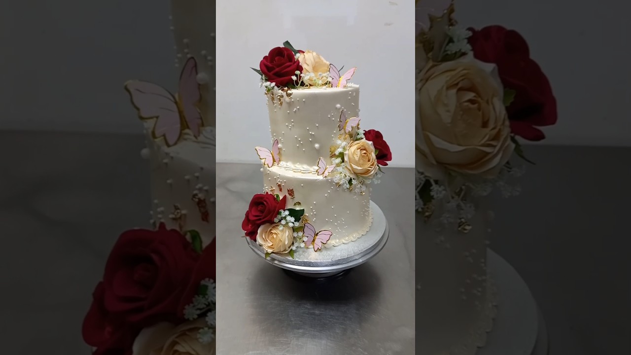 Свадебный торт жемчужного цвета 