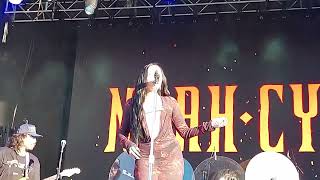 Noah Cyrus - Lonely (San Diego CA)