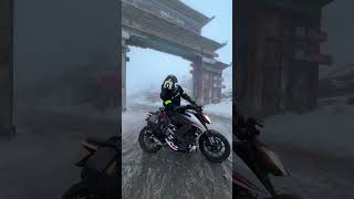 Battery low 😂😊...#viralreels #rpm #ktm390 #trendingshorts #dukelover#tawang #arunachalpradesh #rider