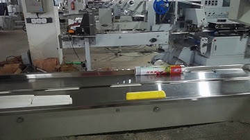 Trash bag roll shrink wrapping packaging packing machine