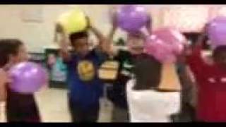 Christmas Tinsel Static Electricity Experiment Part 1