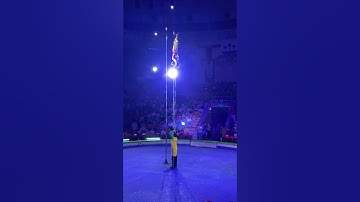 Thăng bằng quá giỏi tại rạp xiếc trung ương cùng gia đình moon mon